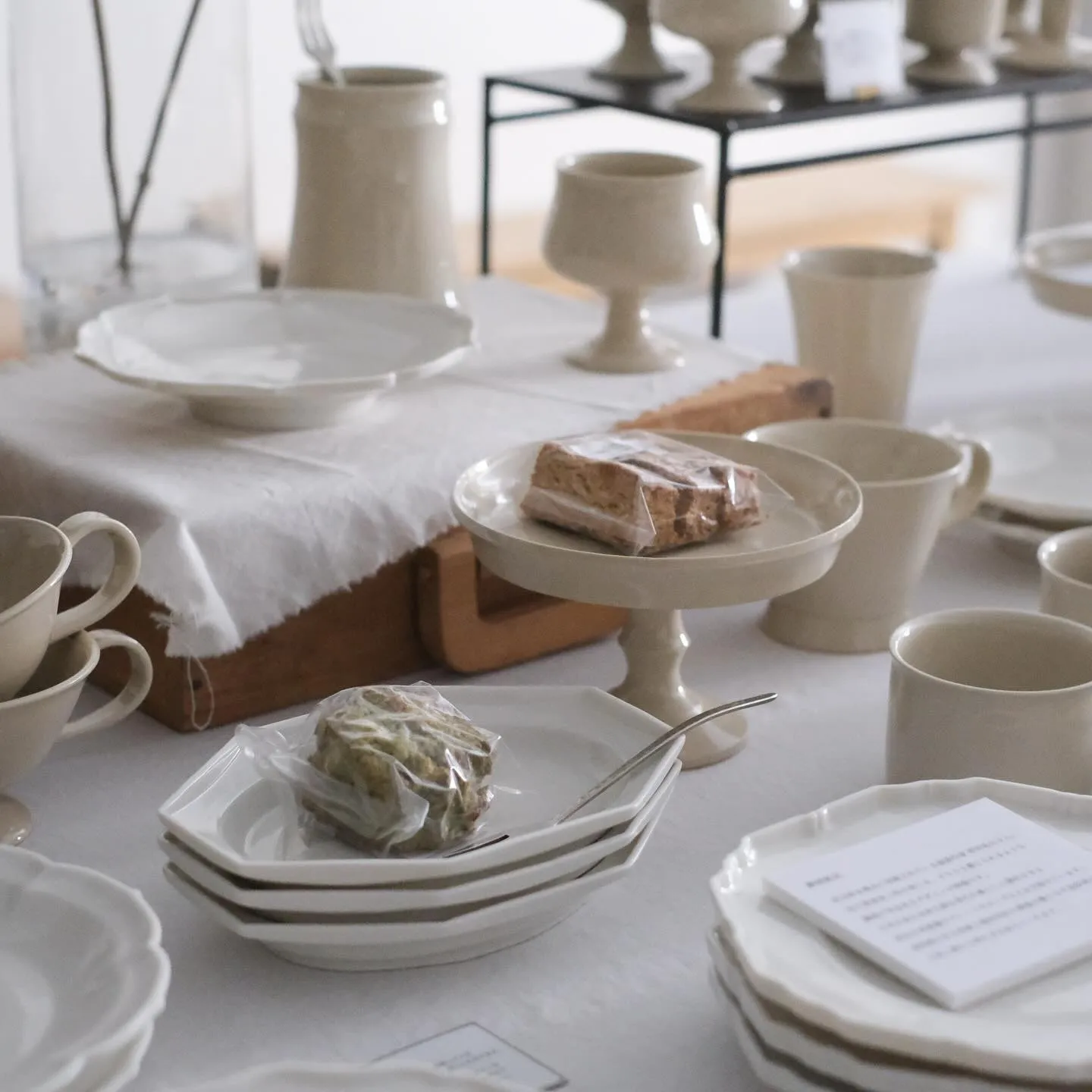 【風薫る白】開催中